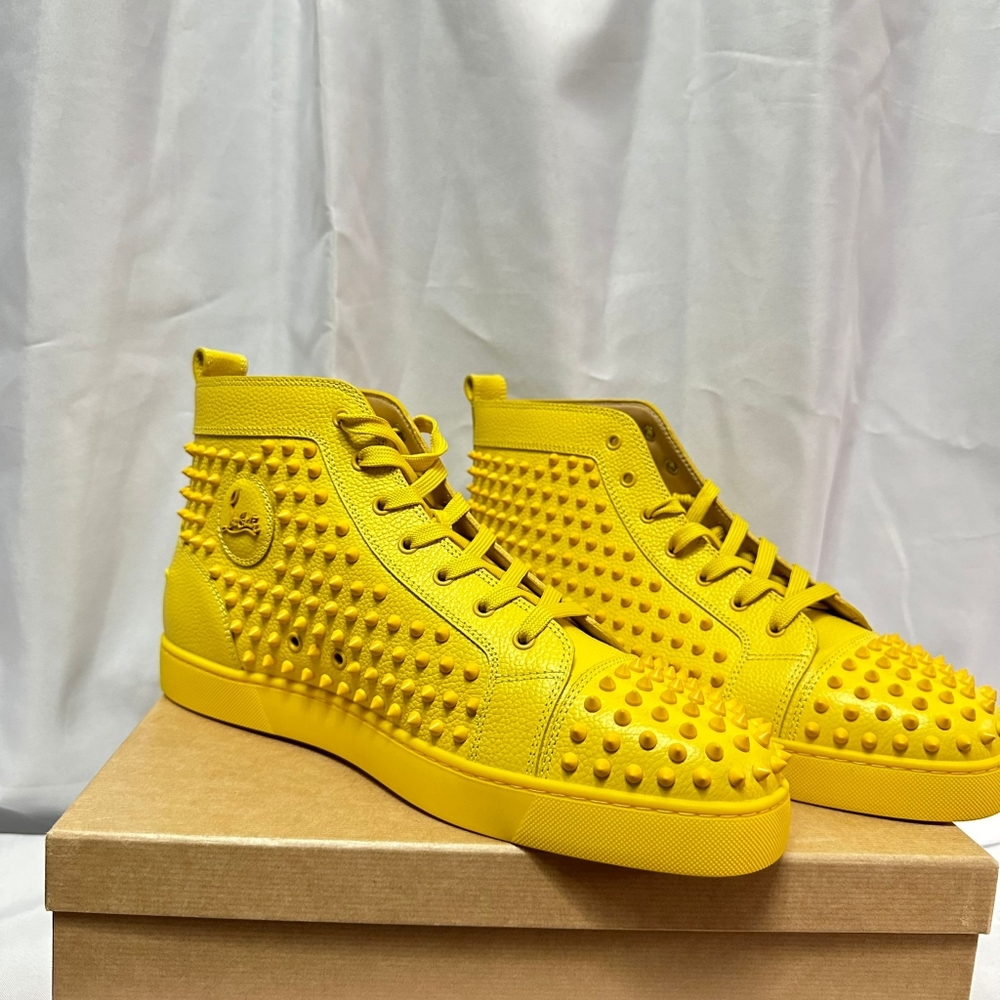 š„SOLDš„NWT CHRISTIAN LOUBOUTIN MEN'S LOUIS FLAT LEATHER SPIKE HIGH-TOP SNEAKERS - Picture 1 of 16
